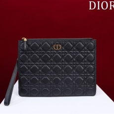 Christian Dior Clutch Bags